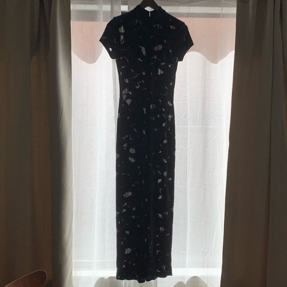 Long Black Velvet Dress